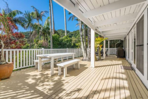 Lower Decks, Byron Bay